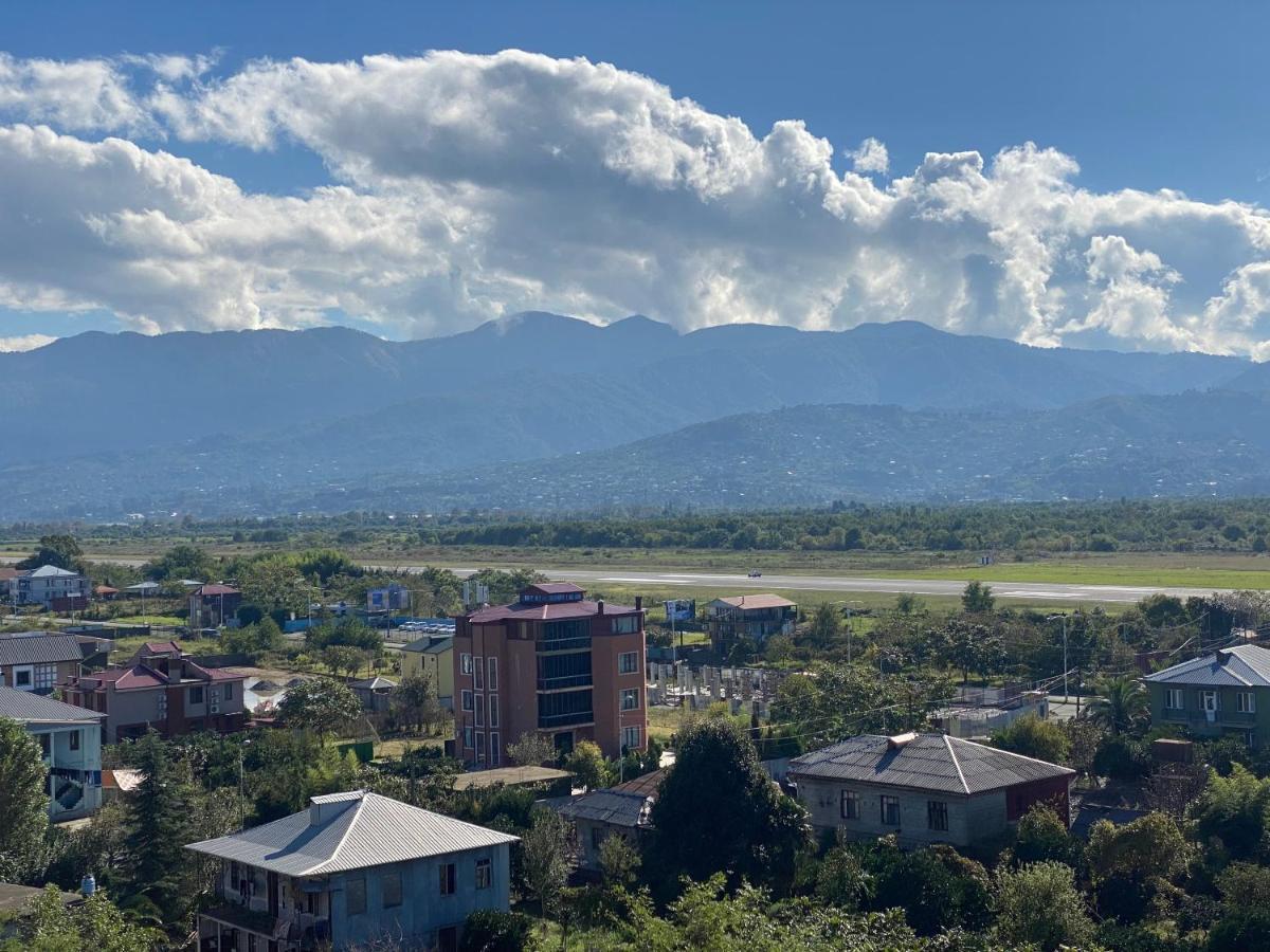 Jasmine Apartment In New Bulvar บาทูมิ ภายนอก รูปภาพ