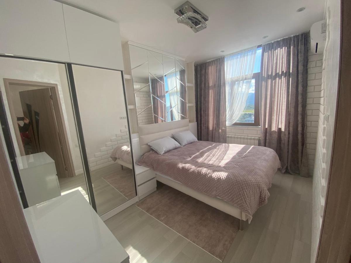 Jasmine Apartment In New Bulvar บาทูมิ ภายนอก รูปภาพ