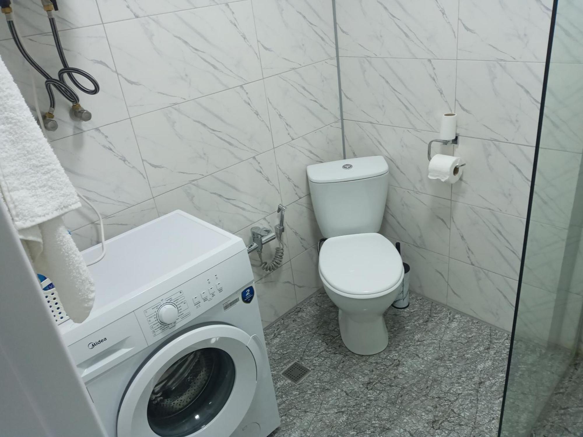 Jasmine Apartment In New Bulvar บาทูมิ ภายนอก รูปภาพ
