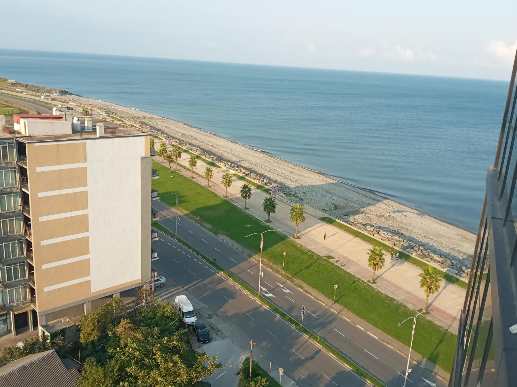 Jasmine Apartment In New Bulvar บาทูมิ ภายนอก รูปภาพ