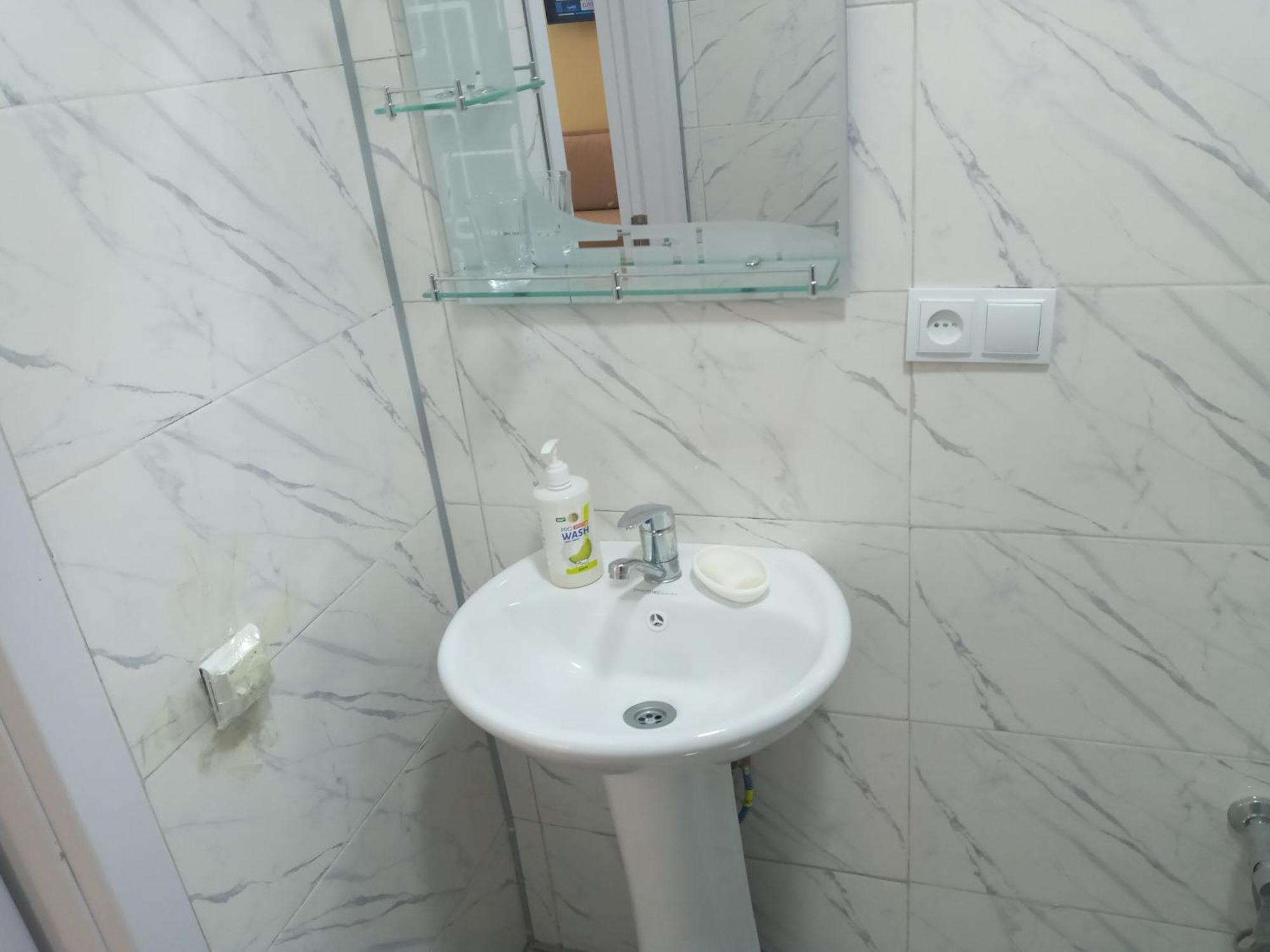 Jasmine Apartment In New Bulvar บาทูมิ ภายนอก รูปภาพ